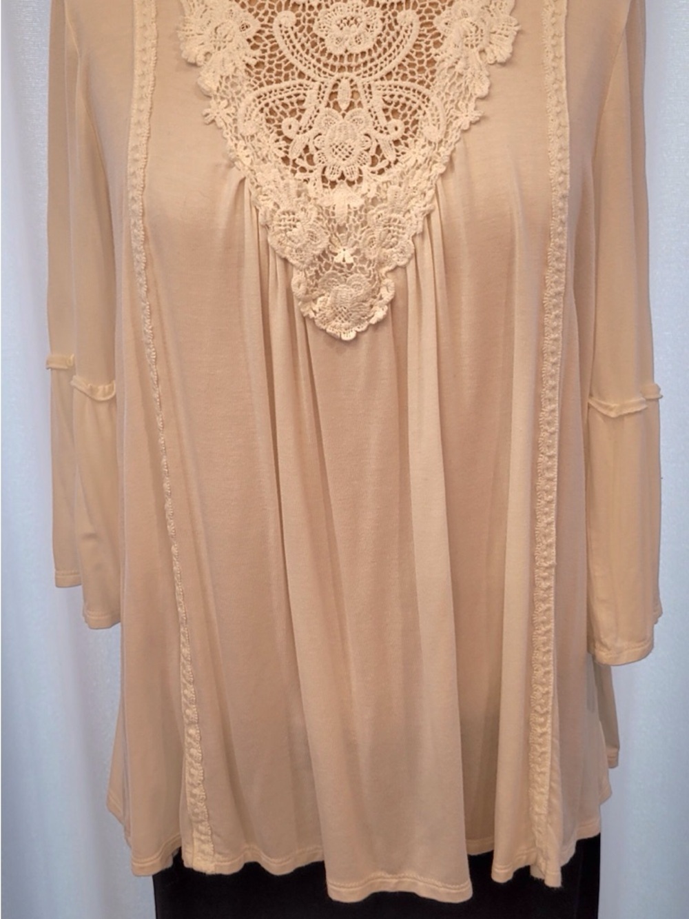 Lace-Detail Cream Tunic Top - Women's Elegant V-Neck